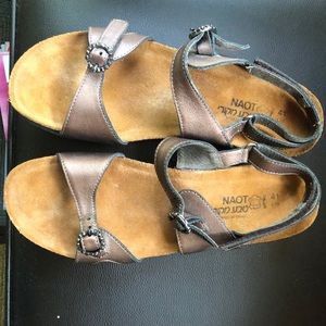 Women’s Naot sandals